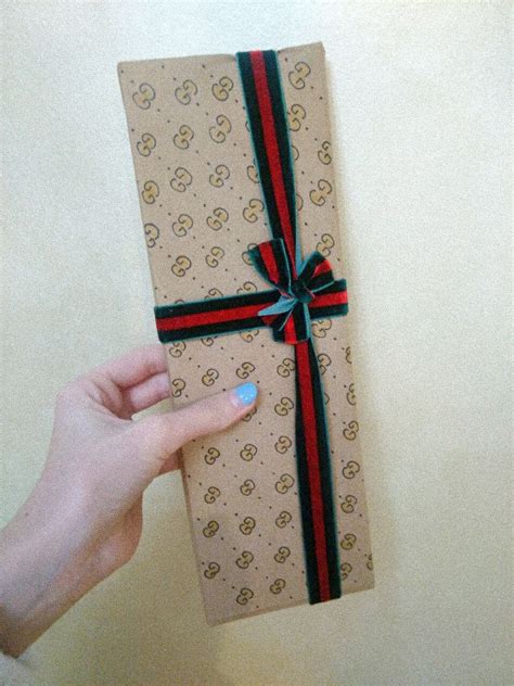 gucci style wrapping paper